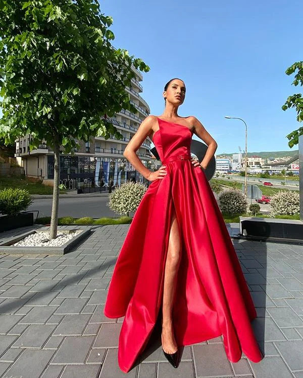 Vestidos formales para mujer, encantadores vestidos de fiesta de graduación/noche rojos largos sin tirantes de corte A / Tienda de vestidos de graduación